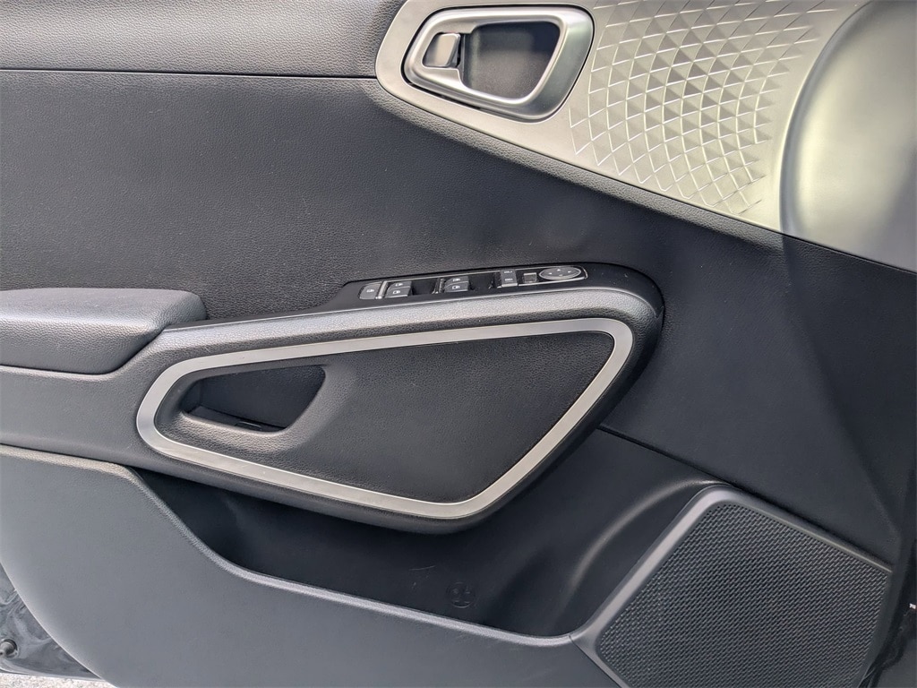 Thumbnail: 2024 Kia Soul - 11