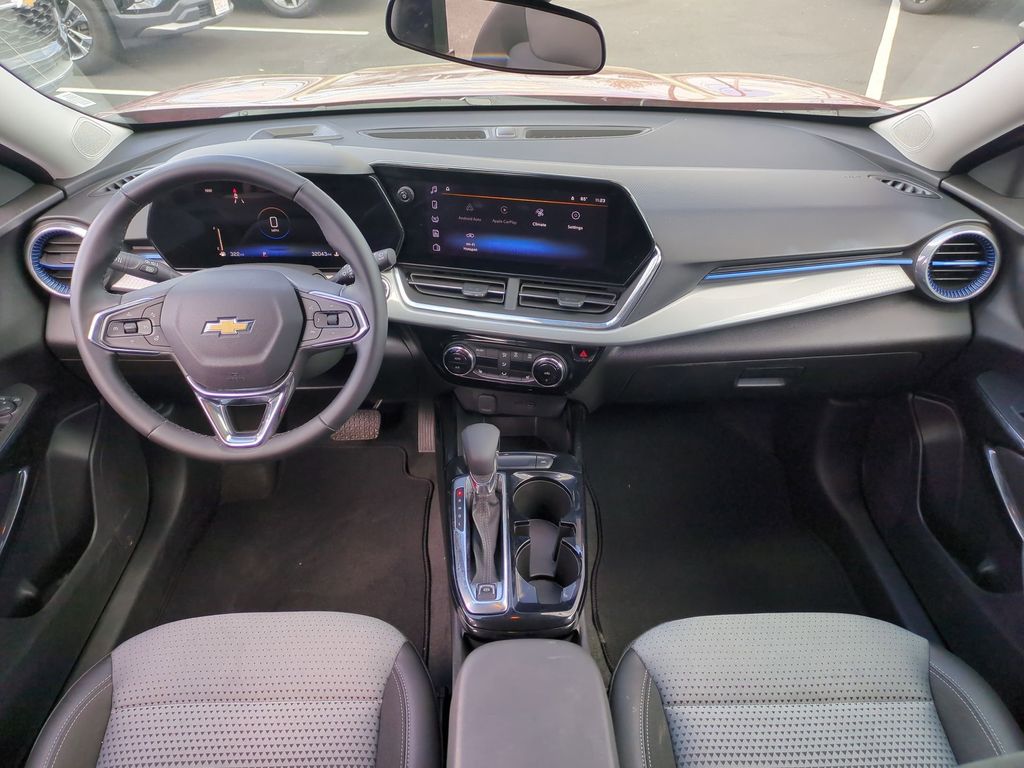 Thumbnail: 2025 Chevrolet Trax - 21