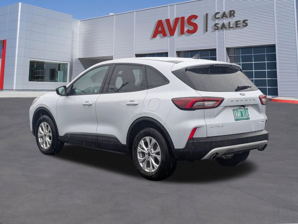 Thumbnail: 2025 Ford Escape - 3