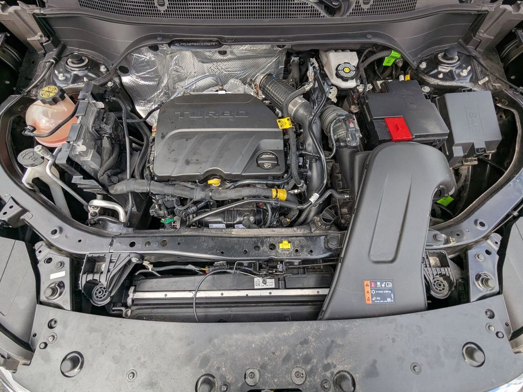 Thumbnail: 2025 Chevrolet Trax - 33