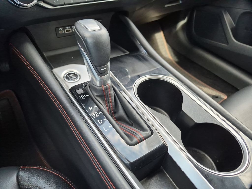 2025 Nissan Altima SR - Photo 19