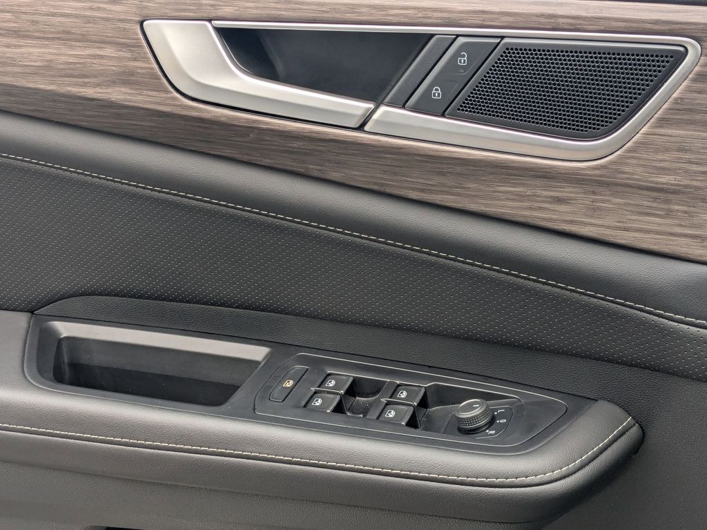 Thumbnail: 2025 Volkswagen Atlas - 13