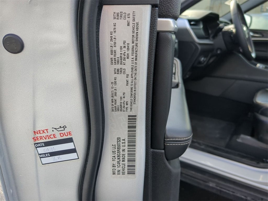 Thumbnail: 2024 Jeep Grand Cherokee L - 30