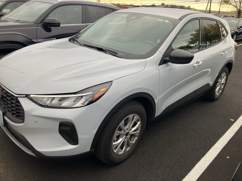 Thumbnail: 2025 Ford Escape - 1