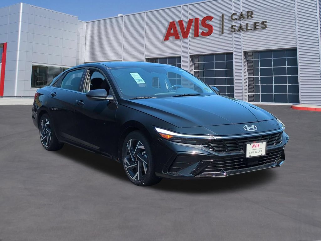 Thumbnail: 2025 Hyundai Elantra - 3