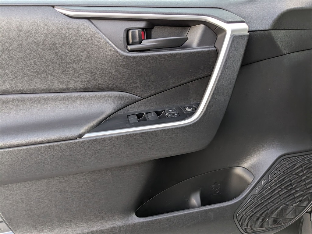 Thumbnail: 2025 Toyota RAV4 - 13