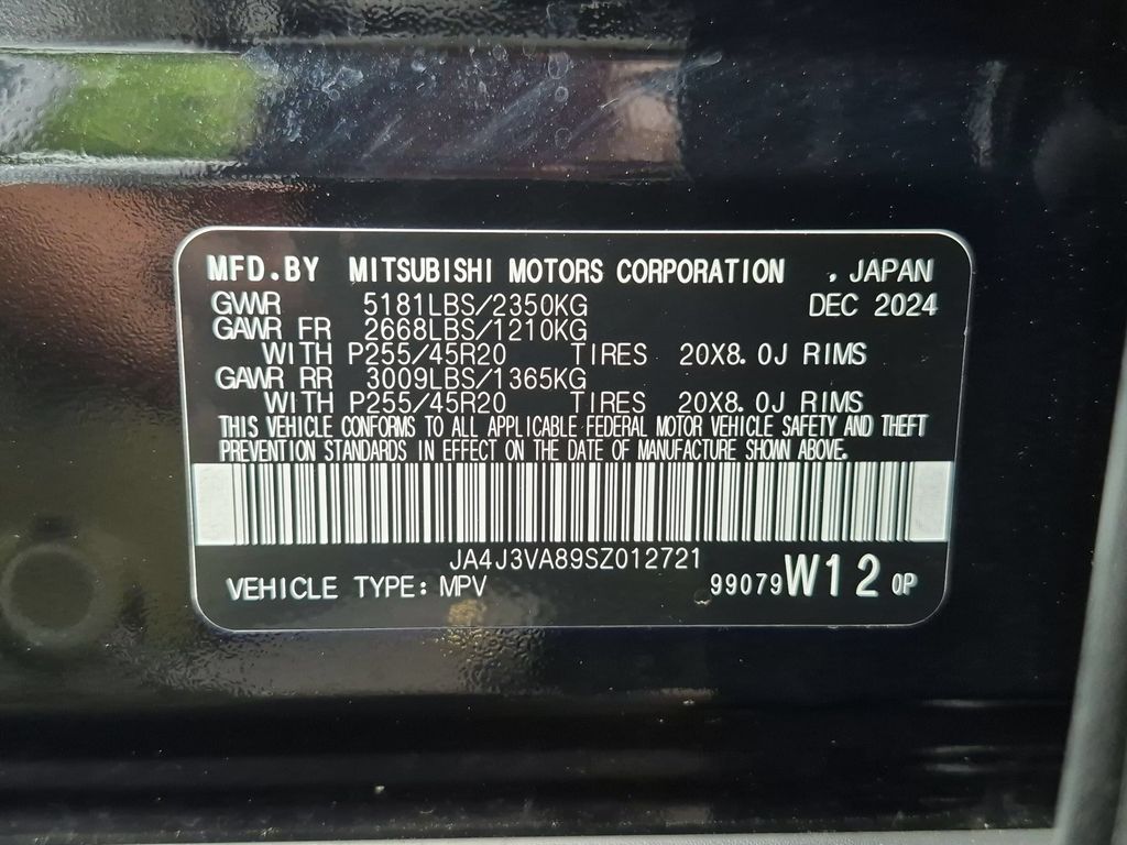 Thumbnail: 2025 Mitsubishi Outlander - 41