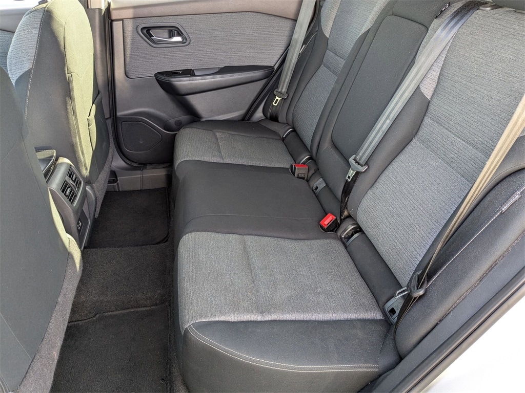 Thumbnail: 2023 Nissan Rogue - 27