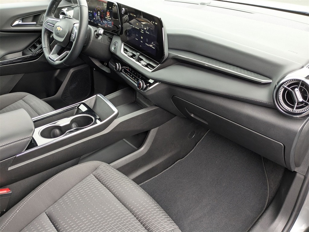 Thumbnail: 2025 Chevrolet Equinox - 36