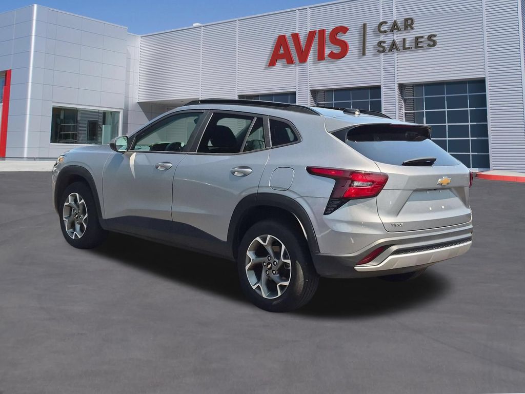 Thumbnail: 2025 Chevrolet Trax - 9