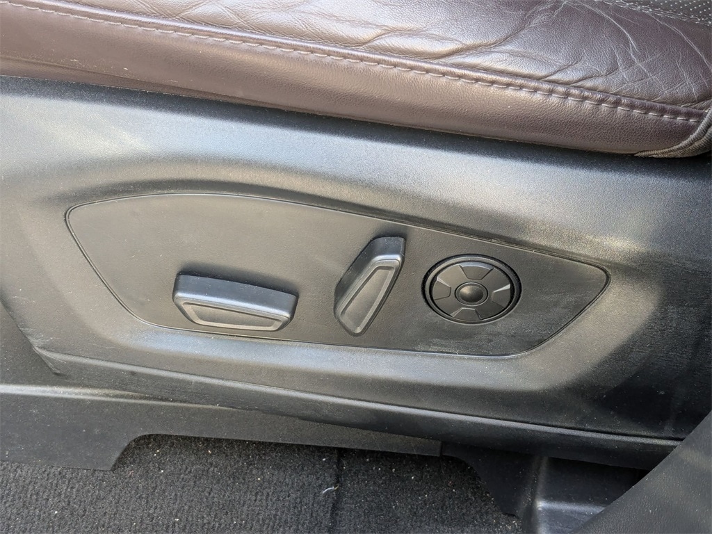 Thumbnail: 2025 Ford Explorer - 16