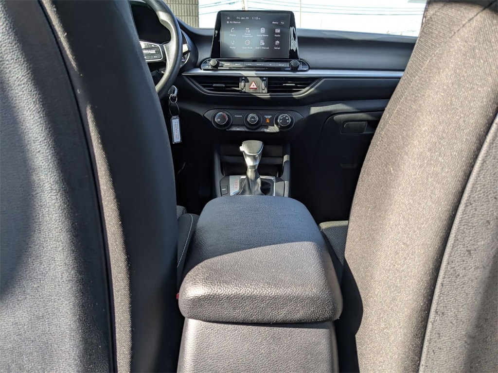 Thumbnail: 2024 Kia Forte - 28