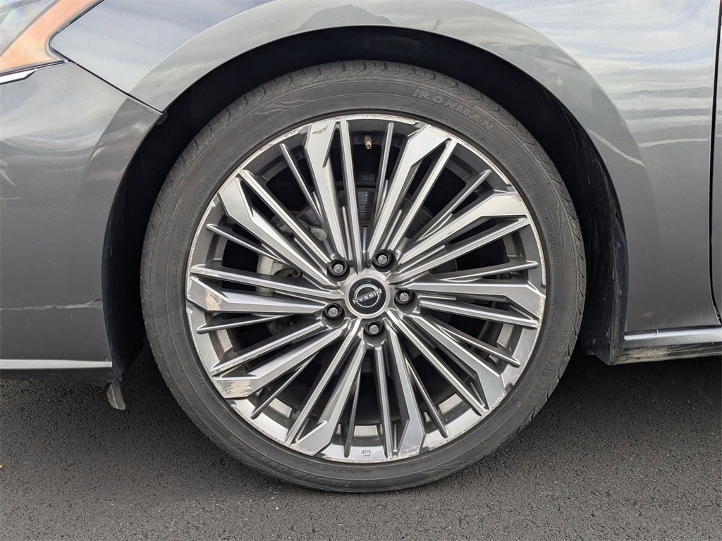 Thumbnail: 2023 Nissan Altima - 14