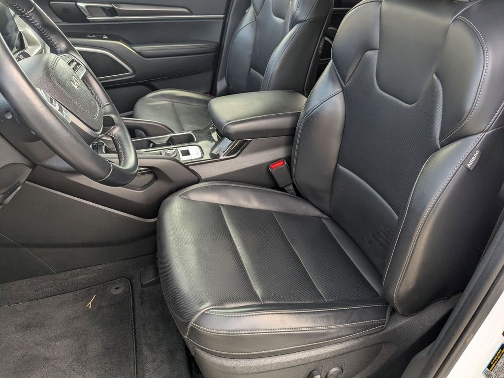 Thumbnail: 2025 Kia Telluride - 16