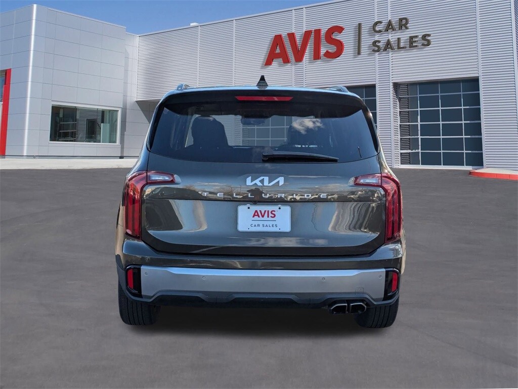 2025 Kia Telluride S photo 3