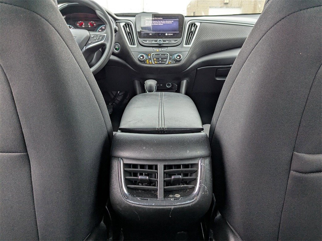 Thumbnail: 2024 Chevrolet Malibu - 31