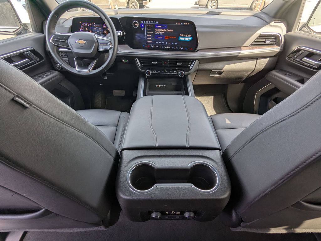 Thumbnail: 2025 Chevrolet Tahoe - 28