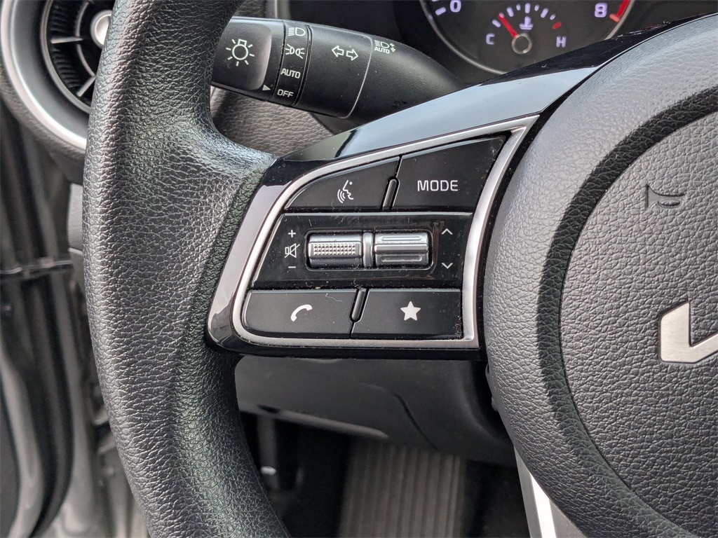 Thumbnail: 2024 Kia Forte - 18