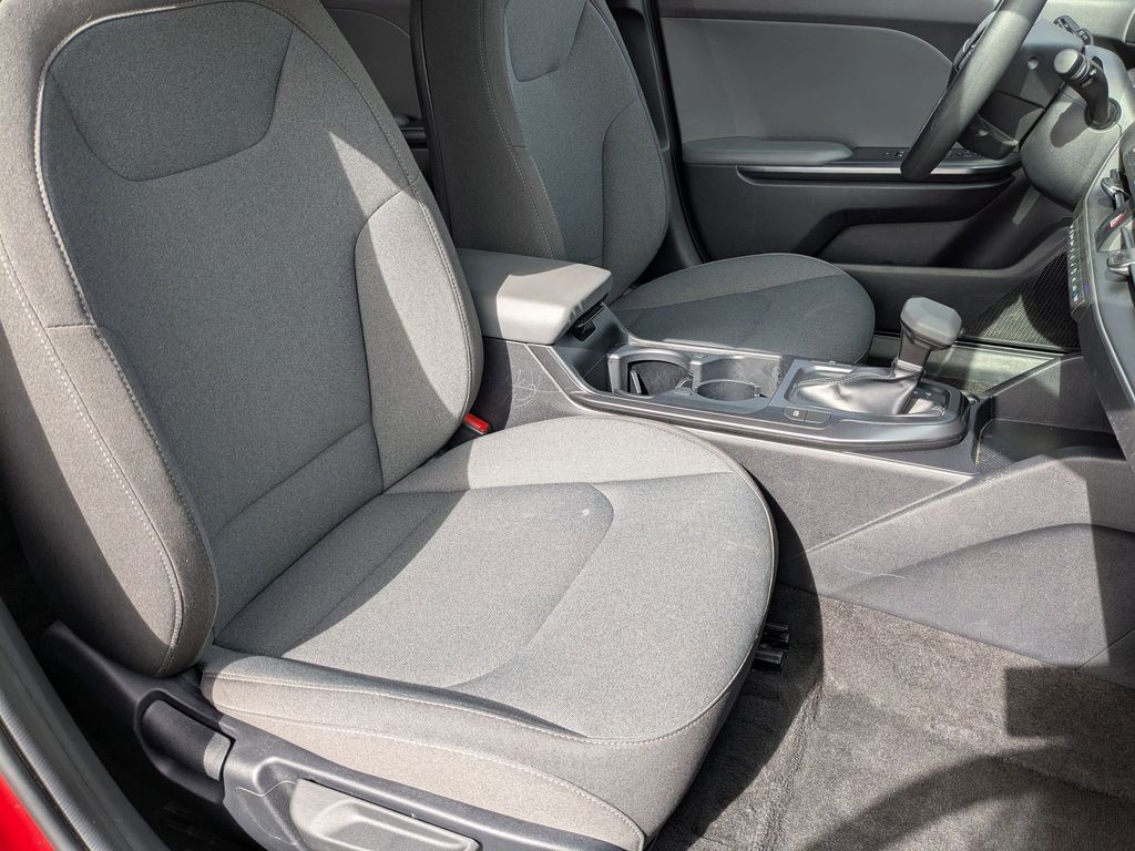 Thumbnail: 2025 Kia K4 - 32