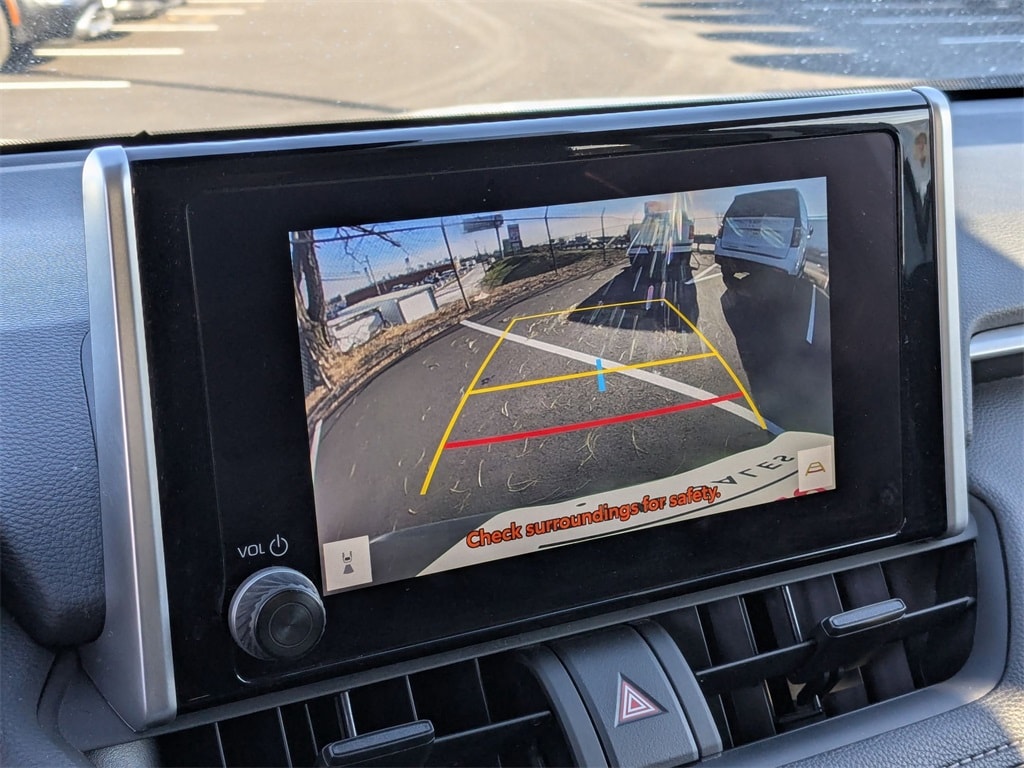 Thumbnail: 2024 Toyota RAV4 - 23