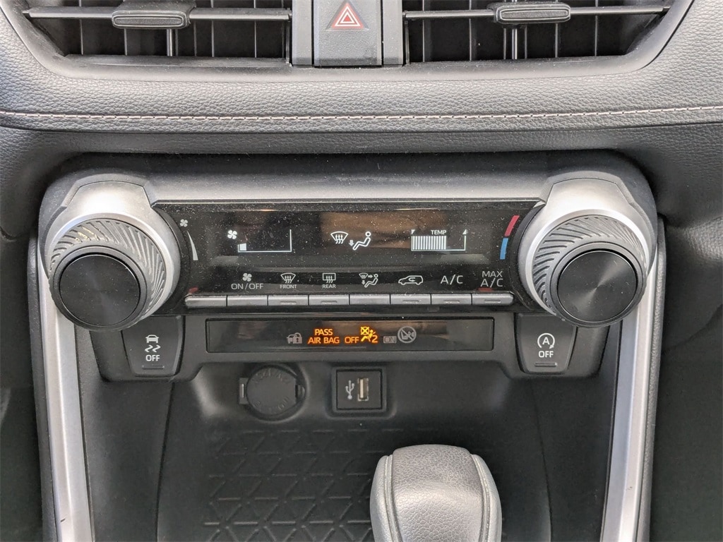 Thumbnail: 2024 Toyota RAV4 - 27