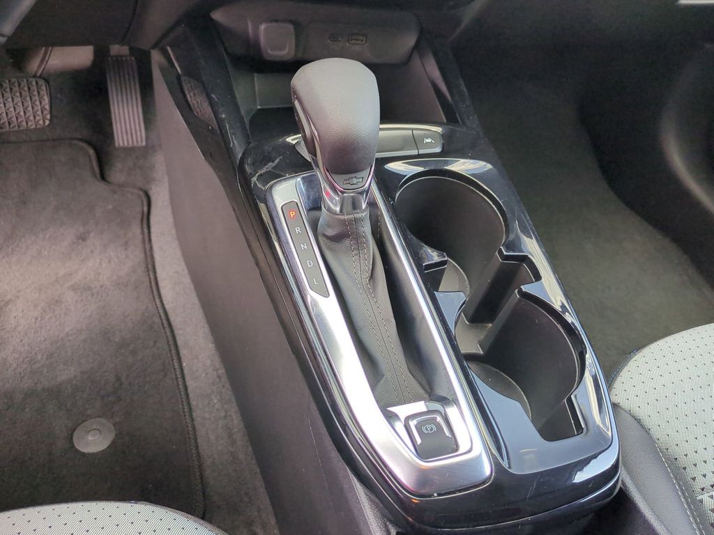Thumbnail: 2025 Chevrolet Trax - 15