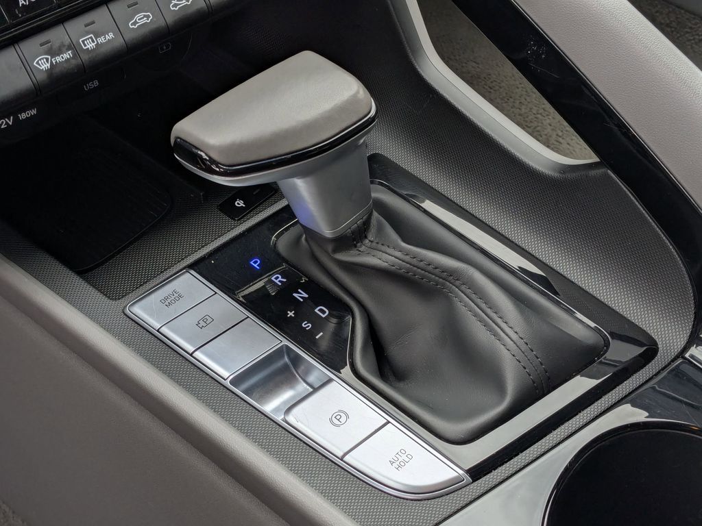 Thumbnail: 2025 Hyundai Elantra - 23