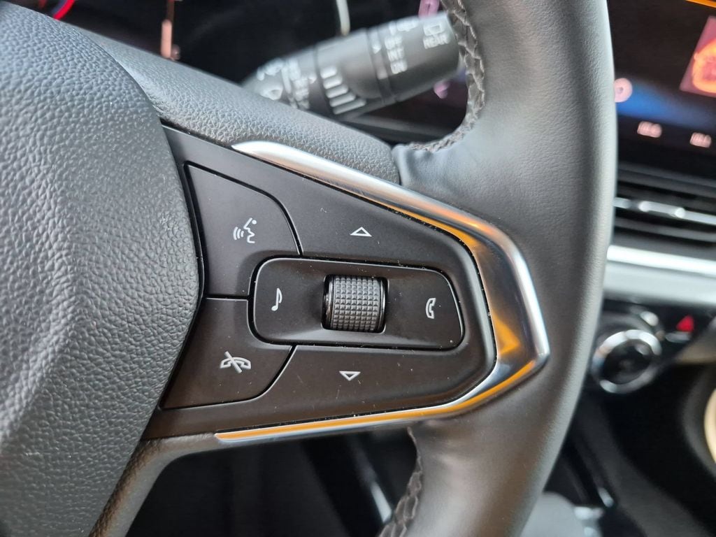 Thumbnail: 2025 Chevrolet Trax - 21