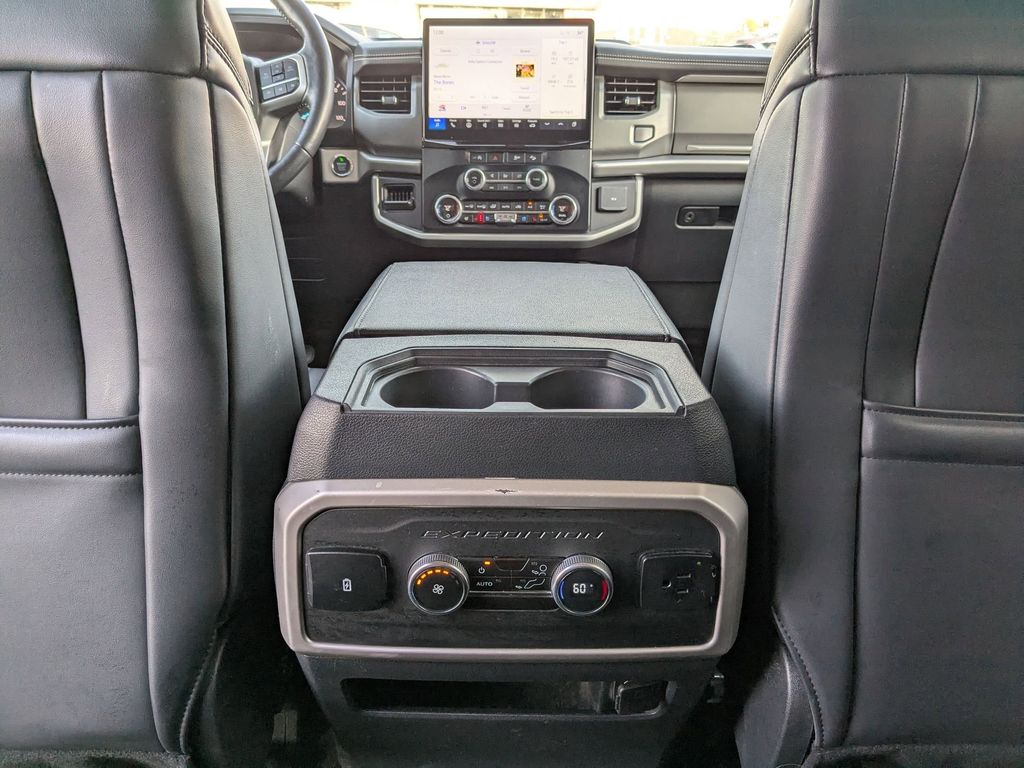 Thumbnail: 2024 Ford Expedition MAX - 32