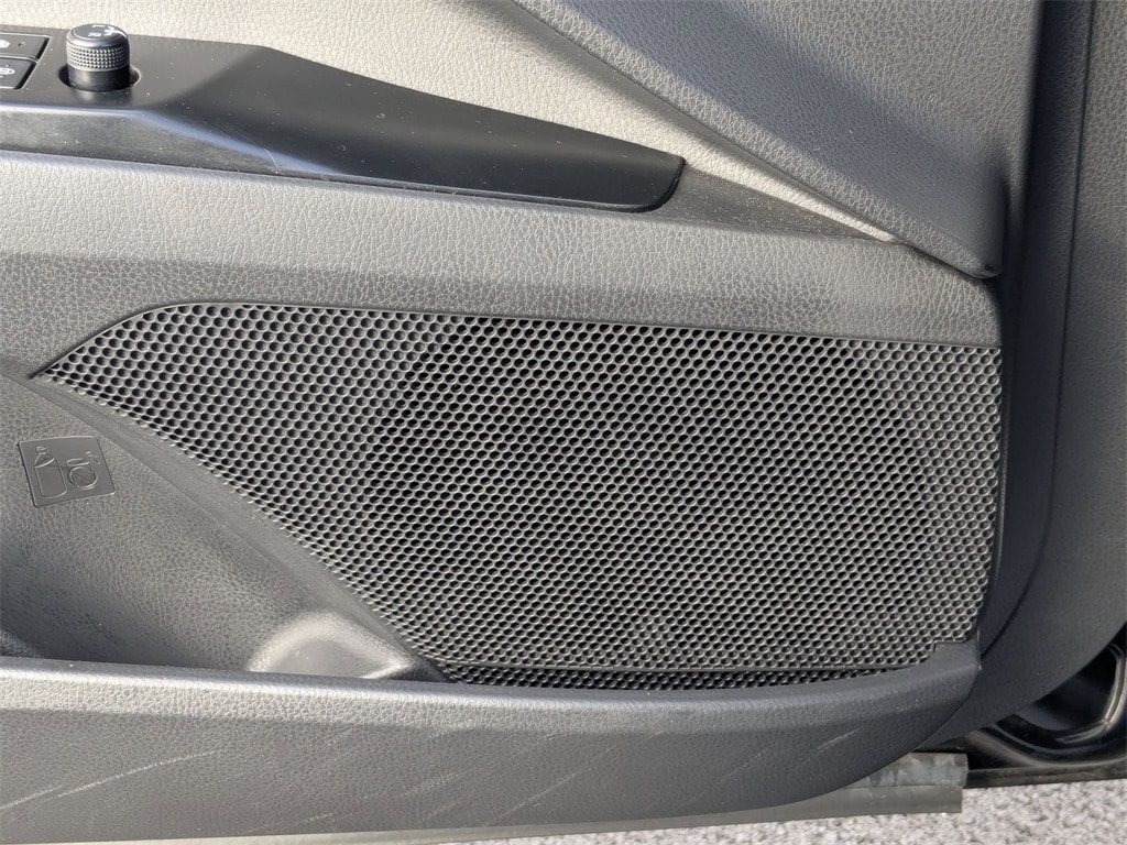 Thumbnail: 2025 Toyota Camry - 15