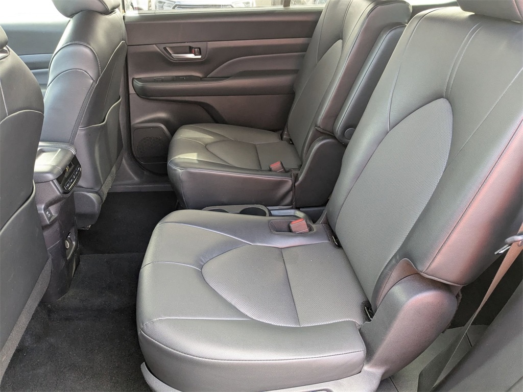 Thumbnail: 2024 Toyota Grand Highlander - 26