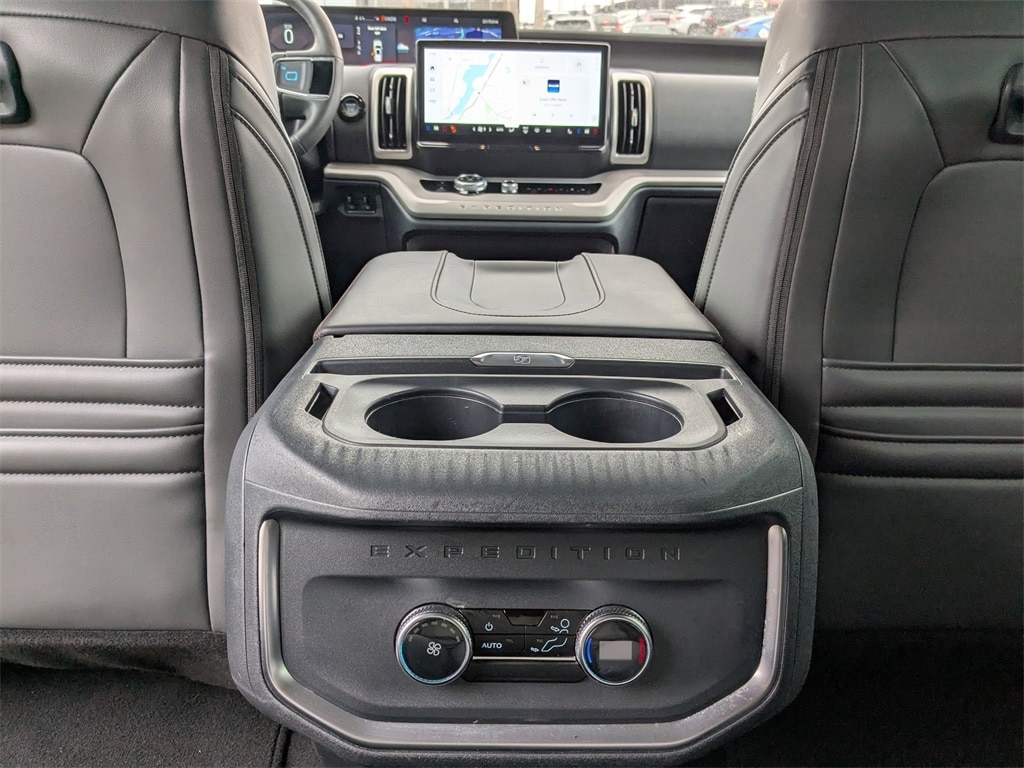 Thumbnail: 2025 Ford Expedition MAX - 30