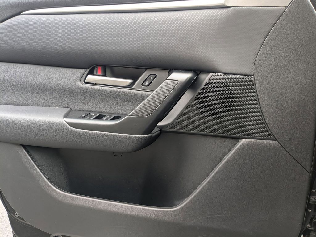 Thumbnail: 2025 Mazda CX-50 - 11