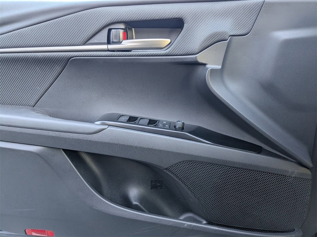 Thumbnail: 2025 Toyota Camry - 13