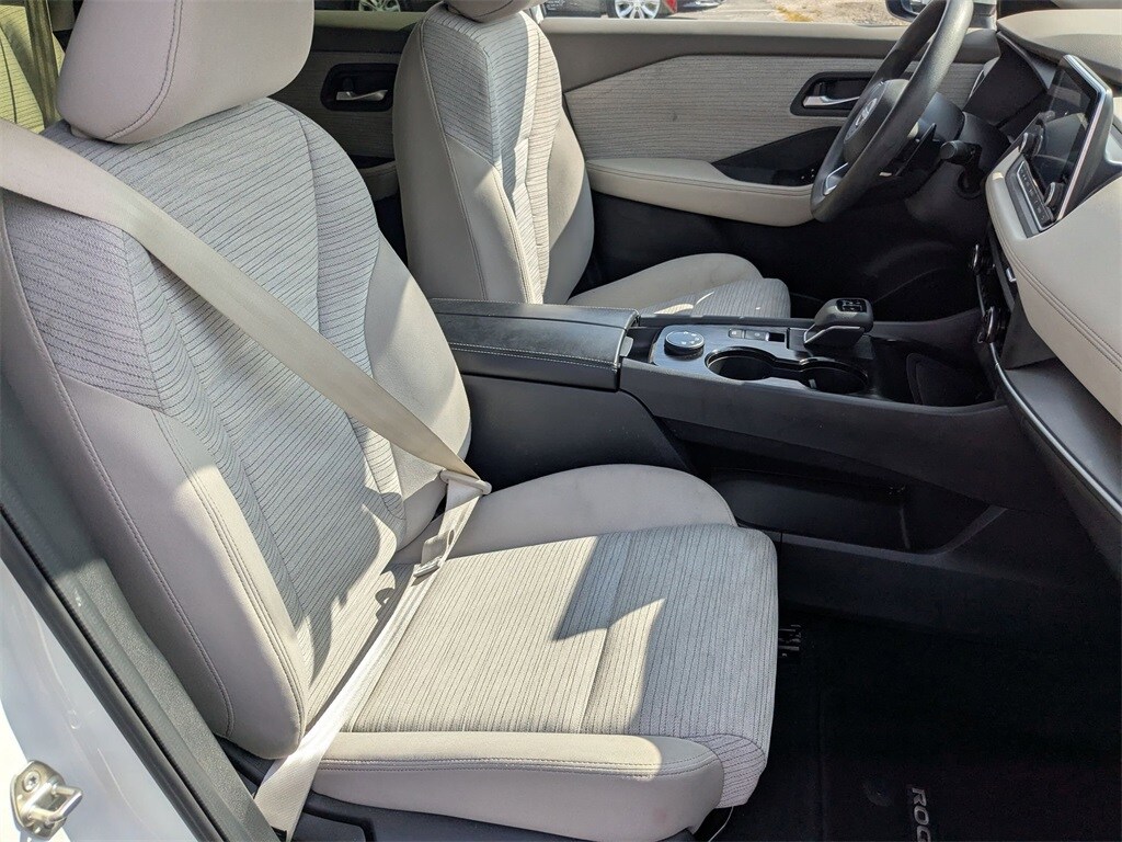 2023 Nissan Rogue SV 37