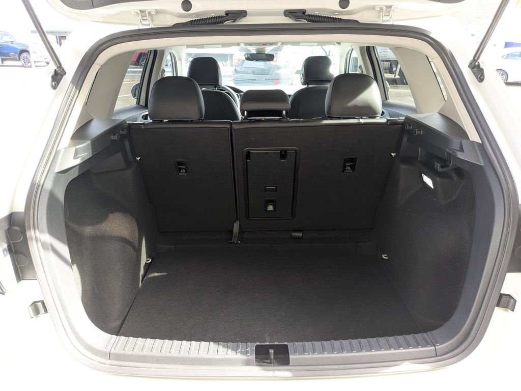 Thumbnail: 2025 Volkswagen Taos - 28