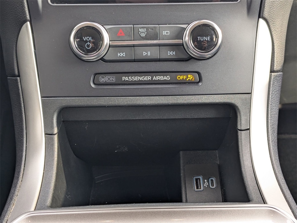 Thumbnail: 2024 Ford Edge - 22