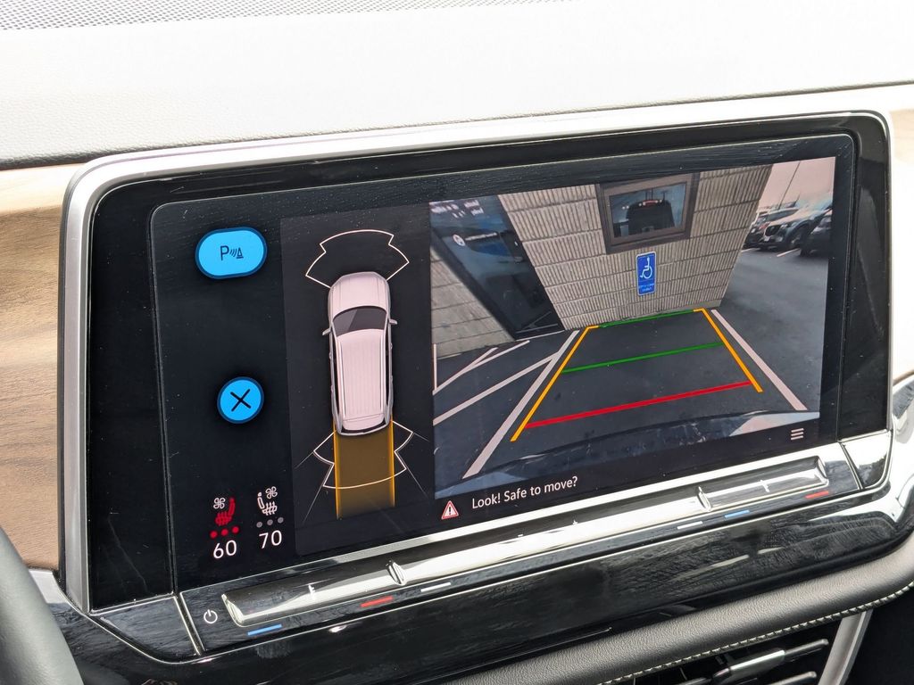 Thumbnail: 2025 Volkswagen Atlas - 22