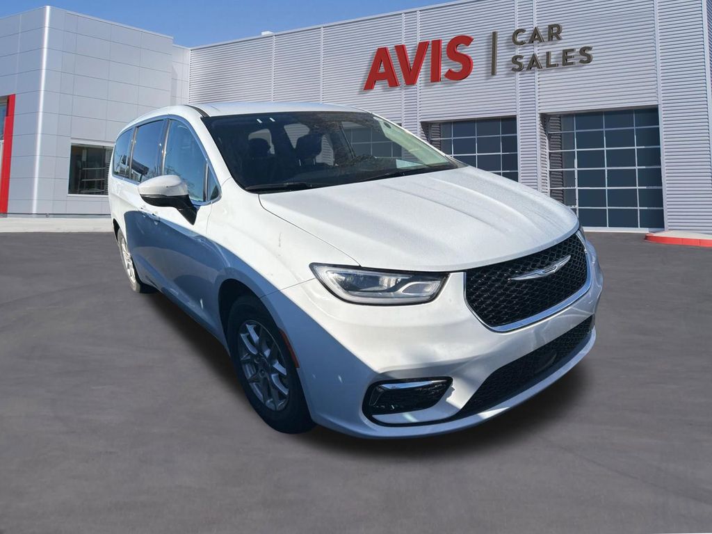 Thumbnail: 2023 Chrysler Pacifica - 2