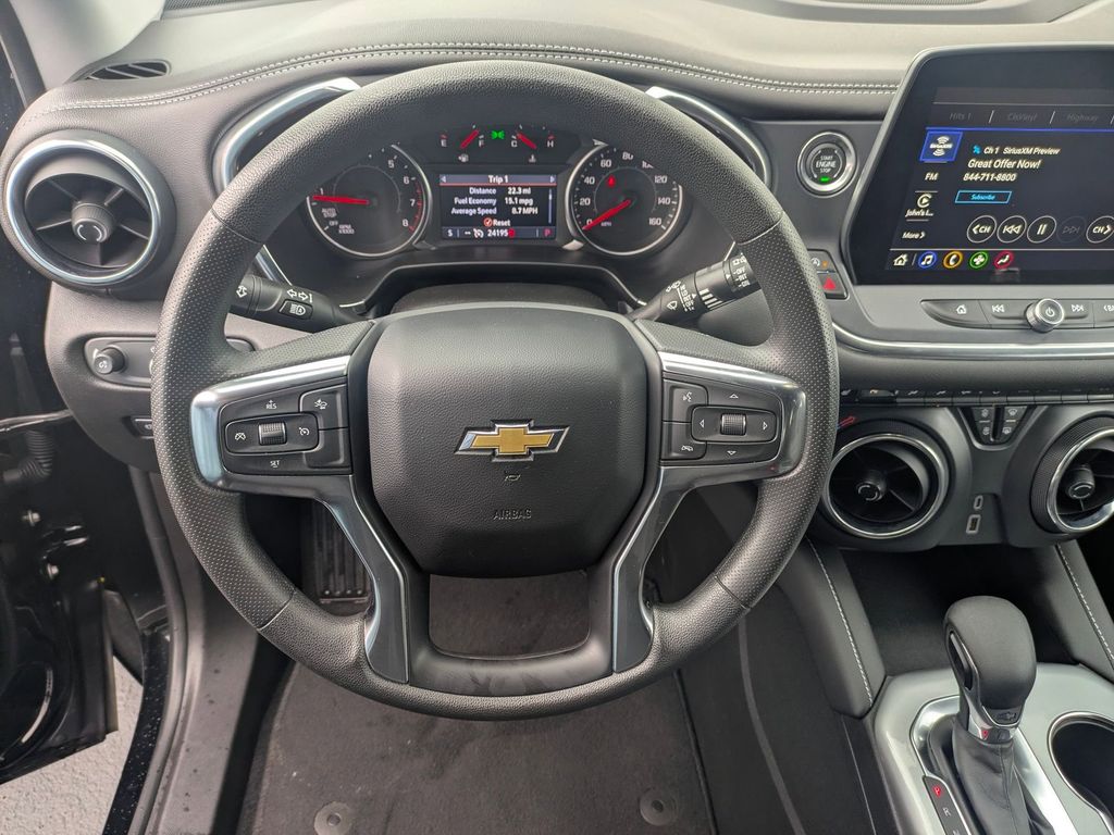Thumbnail: 2025 Chevrolet Blazer - 18