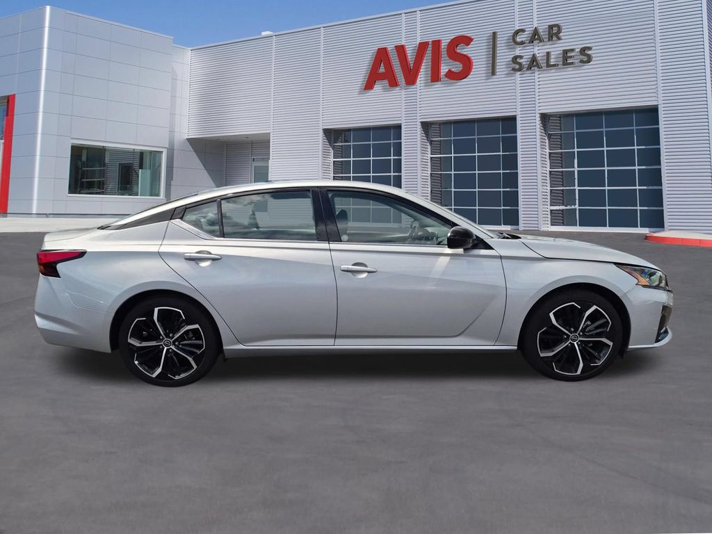 Thumbnail: 2025 Nissan Altima - 5