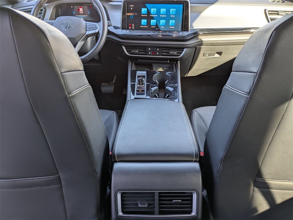 Thumbnail: 2024 Volkswagen Atlas - 30