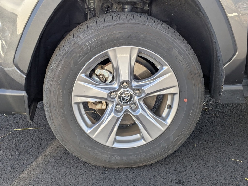 Thumbnail: 2025 Toyota RAV4 - 9