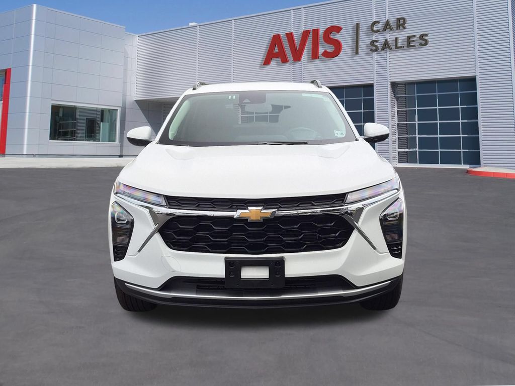 Thumbnail: 2025 Chevrolet Trax - 2