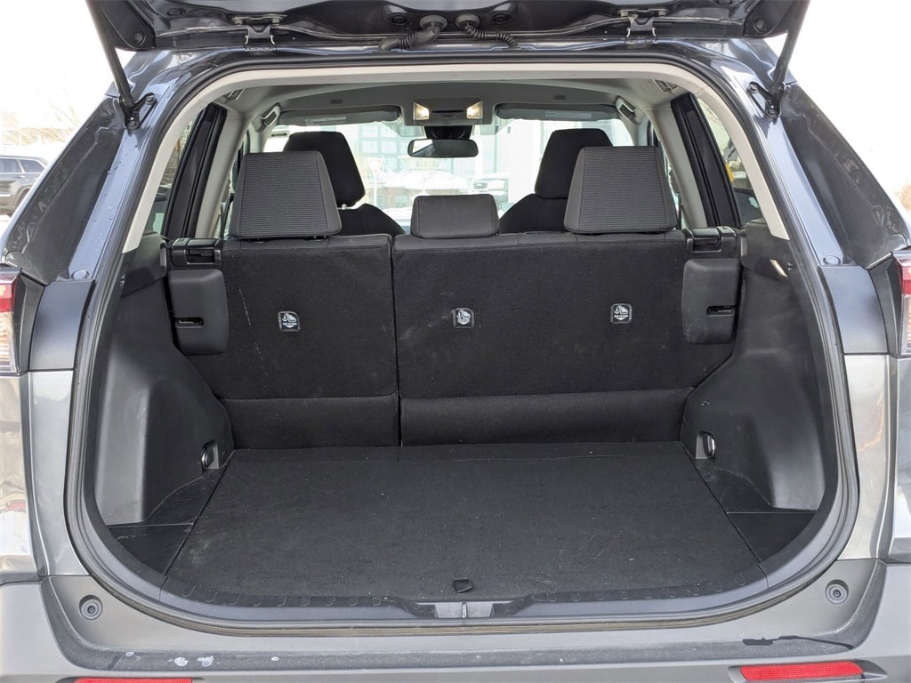 Thumbnail: 2025 Toyota RAV4 - 32