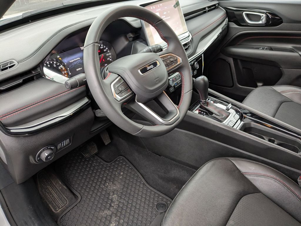 Thumbnail: 2025 Jeep Compass - 14