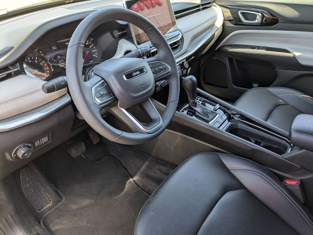 Thumbnail: 2025 Jeep Compass - 15