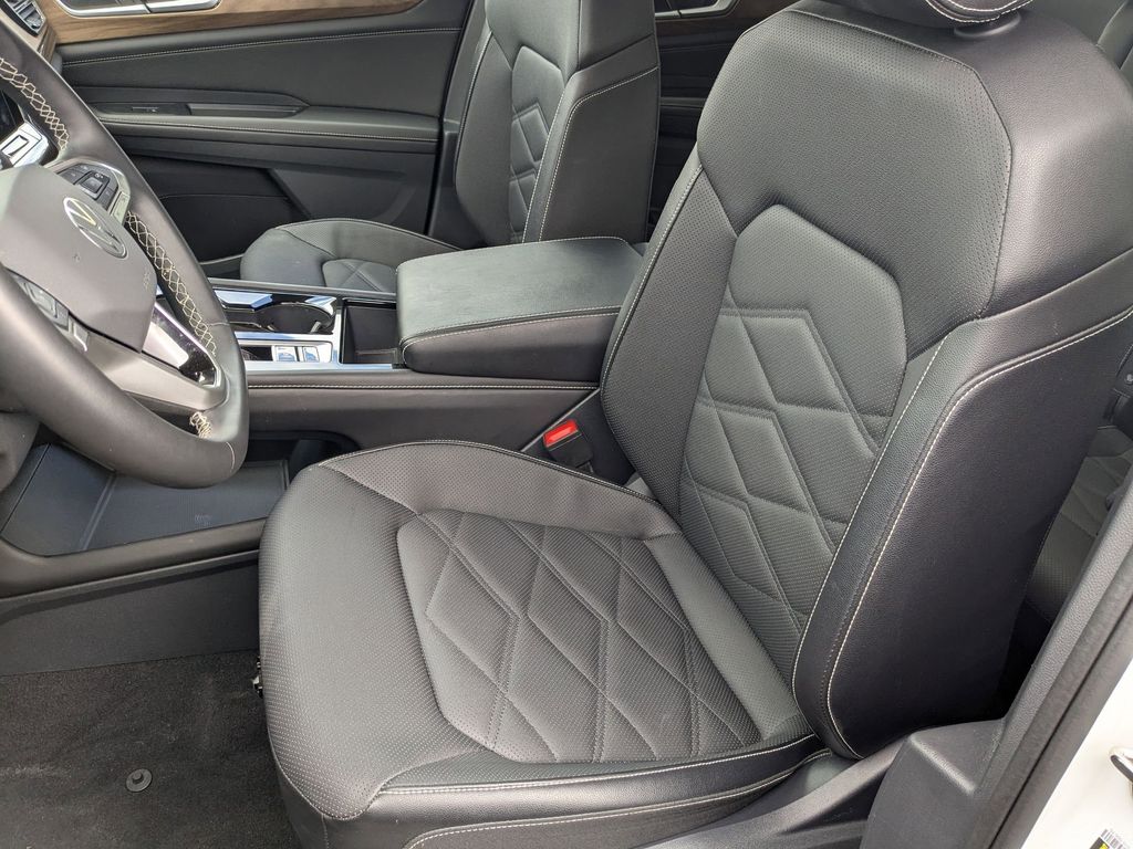 Thumbnail: 2025 Volkswagen Atlas - 16