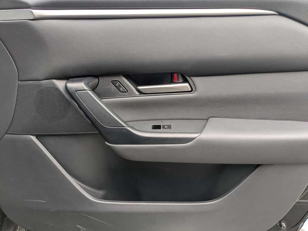 Thumbnail: 2025 Mazda CX-50 - 31