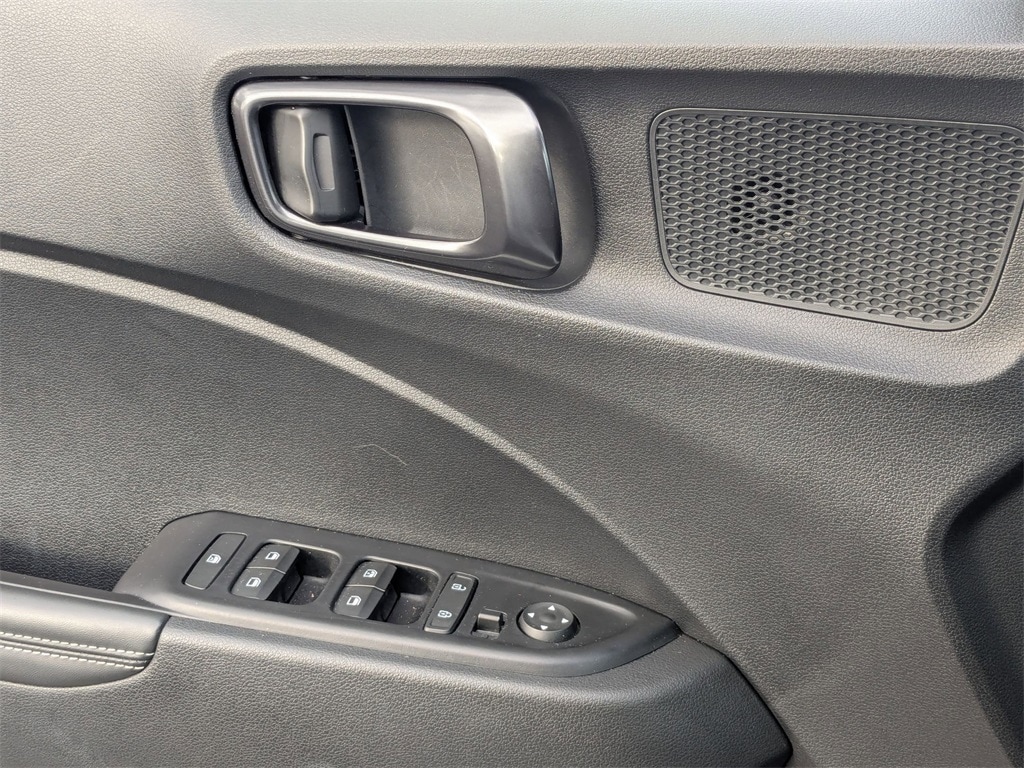 Thumbnail: 2025 Hyundai Venue - 14